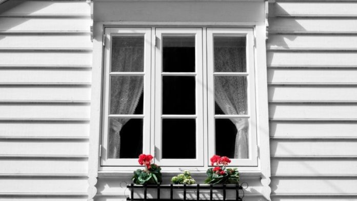 Credit Canva.com עבודת מסגרות