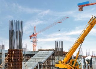 בטיחות מרבית במרפסת: פתרונות חדשניים למעקה בטיחות ולמעבר בטוח