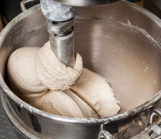 המדריך למטבחי חוץ: פתרונות נירוסטה מושלמים