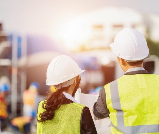 שדרוג המעלית שלך: פתרונות דקורטיביים ייחודיים